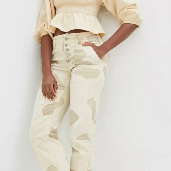 New with tags Anthropologie
Style - The Wanderer Size 30
Distressed pants
Camo - Picture 13 of 14